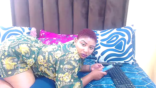 AfricanQueenxx40 online show from 02/17/26, 06:00