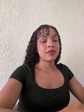 Yasmin777  online show from 04/07/26, 09:38