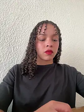 Yasmin777  online show from 04/16/26, 06:30