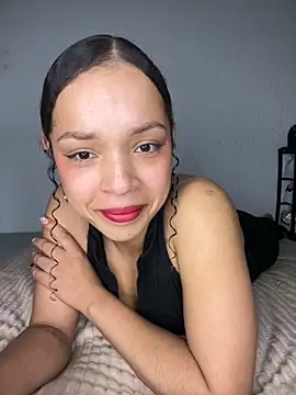 Yasmin777  online show from 12/03/25, 10:42