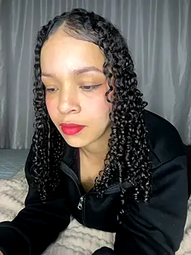 Yasmin777  online show from 11/21/25, 10:53