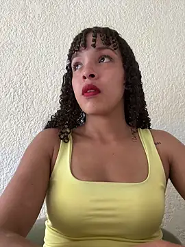 Yasmin777  online show from 04/14/26, 08:58