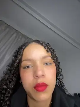 Yasmin777  online show from 11/25/25, 11:48