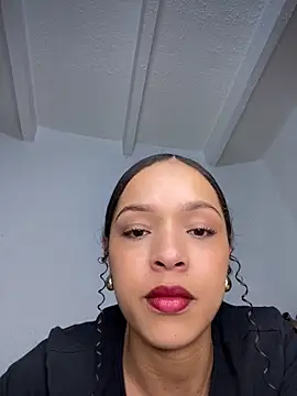 Yasmin777  online show from 12/19/25, 11:40