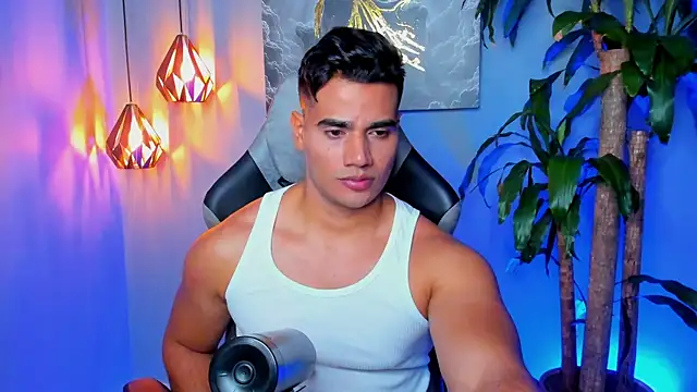 Snapshot of AndresR3 chatting on 11/10/25, 12:48 AndresR3 online show from 11/10/25, 12:48