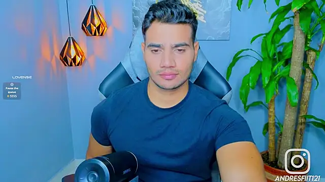 Snapshot of AndresR3 chatting on 09/10/25, 01:37 AndresR3 online show from 09/10/25, 01:37