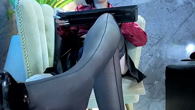 Anxelica Macondo  online show from 02/09/26, 08:07