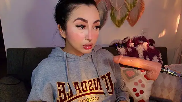 Claiborne Morris online show from 03/06/26, 01:33