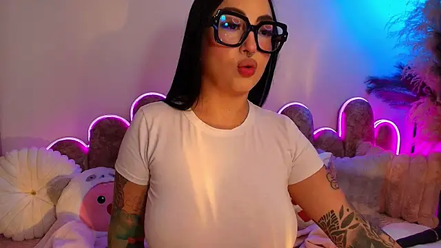 Claiborne Morris online show from 02/22/26, 07:59