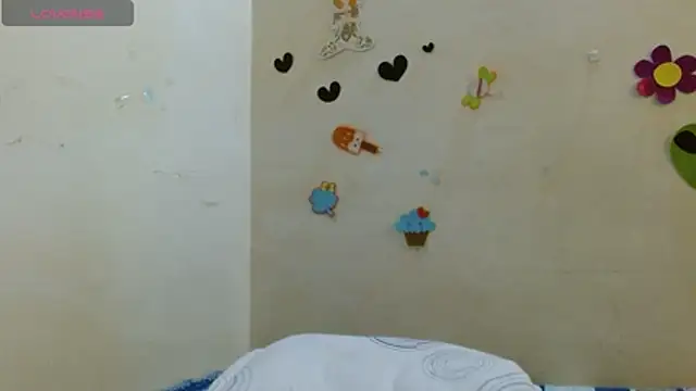 Akasha001 online show from 12/05/25, 11:42