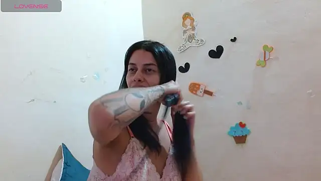 Akasha001 online show from 11/14/25, 04:05