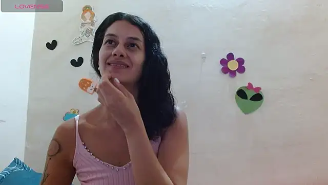 Akasha001 online show from 11/11/25, 03:56