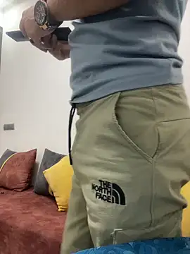 Anassal123 online show from 11/20/25, 09:36