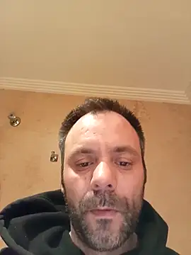 manchego85 online show from 11/30/25, 02:01