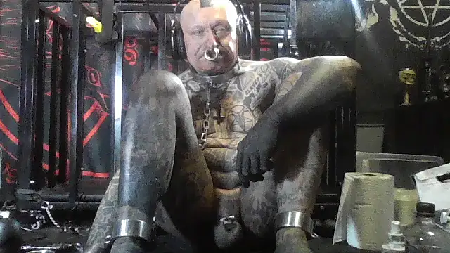 object857 online show from 04/17/26, 10:56