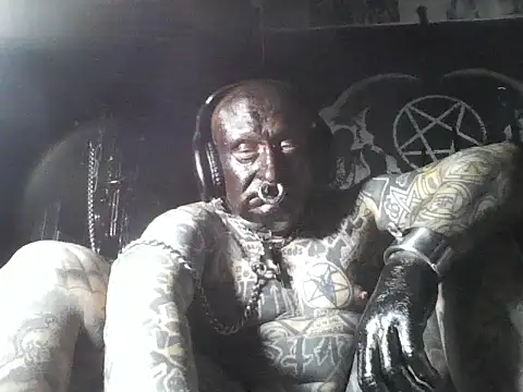 object857 online show from 11/08/25, 01:42