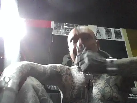 object857 online show from 12/19/25, 09:50