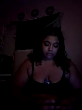 Snapshot of 1n0nlythroat chatting on 09/28/25, 05:47 1n0nlythroat online show from 09/28/25, 05:47