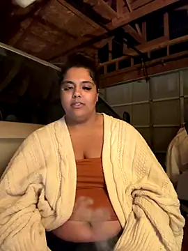 Snapshot of 1n0nlythroat chatting on 10/28/25, 03:40 1n0nlythroat online show from 10/28/25, 03:40