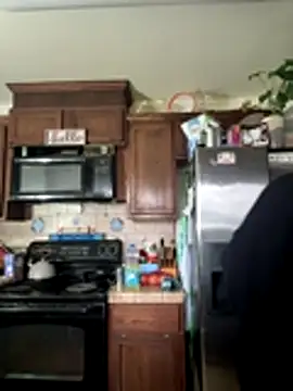 Snapshot of 1n0nlythroat chatting on 12/14/25, 11:10 1n0nlythroat online show from 12/14/25, 11:10