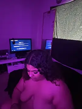 Snapshot of 1n0nlythroat chatting on 11/14/25, 08:45 1n0nlythroat online show from 11/14/25, 08:45