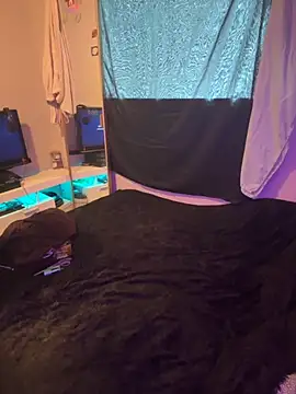 Snapshot of 1n0nlythroat chatting on 11/02/25, 09:09 1n0nlythroat online show from 11/02/25, 09:09