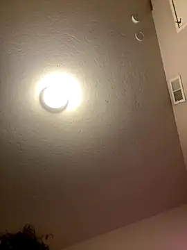 Snapshot of 1n0nlythroat chatting on 11/20/25, 12:44 1n0nlythroat online show from 11/20/25, 12:44