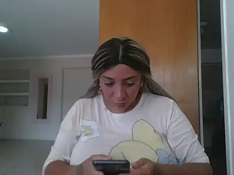 Snapshot of Disgusting_Damned chatting on 09/19/25, 05:06 Disgusting Damned online show from 09/19/25, 05:06