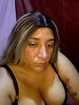 Snapshot of Disgusting_Damned chatting on 09/26/25, 03:24 Disgusting Damned online show from 09/26/25, 03:24