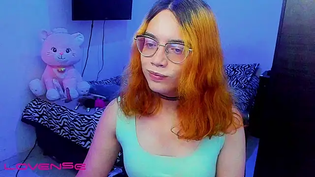 Snapshot of lillykittyy chatting on 09/24/25, 04:46 lillykittyy online show from 09/24/25, 04:46