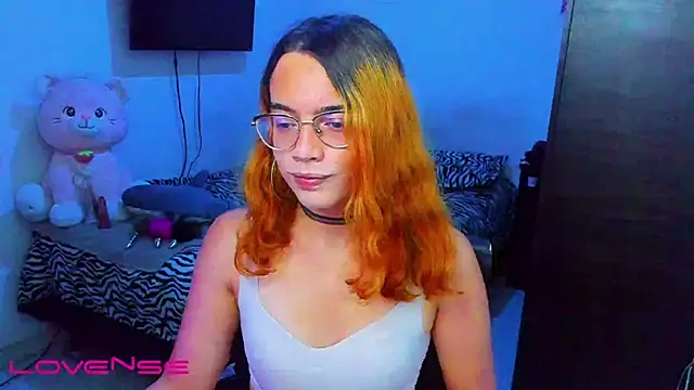 lillykittyy online show from 12/15/25, 07:52