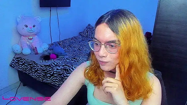 Snapshot of lillykittyy chatting on 10/17/25, 11:39 lillykittyy online show from 10/17/25, 11:39