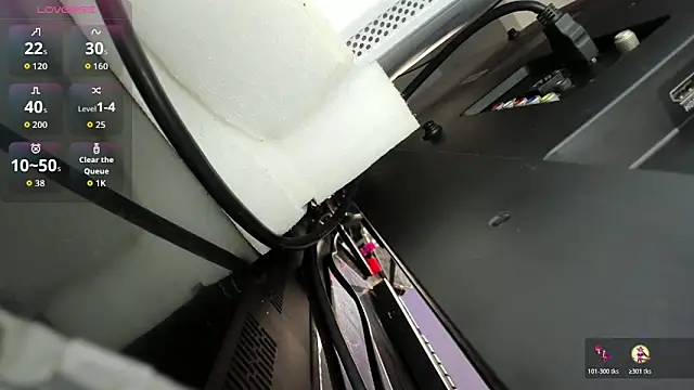 blue wxw online show from 11/19/25, 04:56