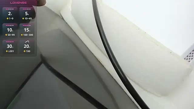 blue wxw online show from 02/10/26, 02:54