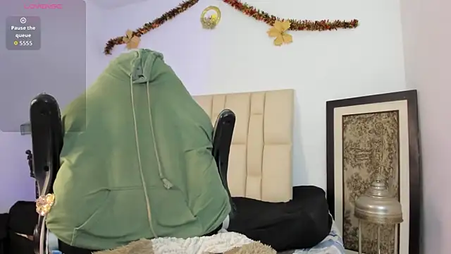 blue wxw online show from 02/12/26, 06:13