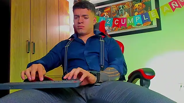 ALPHA DOMINUS  online show from 11/22/25, 04:00