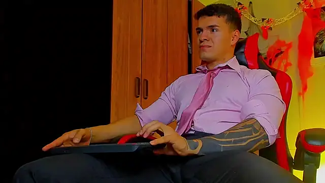 ALPHA DOMINUS  online show from 10/21/25, 03:50