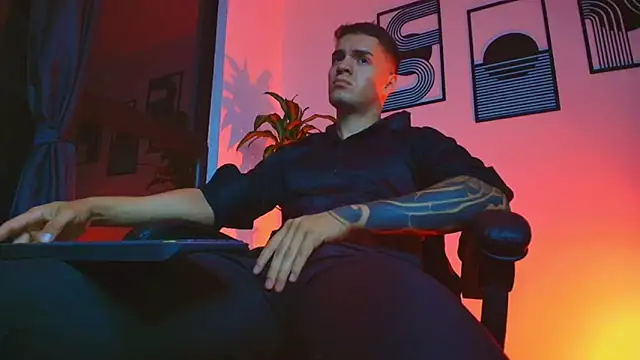 ALPHA DOMINUS  online show from 04/14/26, 04:06