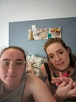 AndHerXO online show from 03/27/26, 12:28