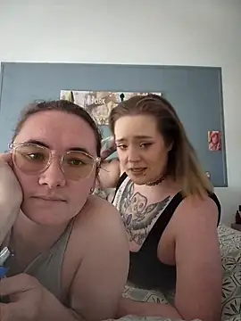 AndHerXO online show from 05/01/26, 03:06