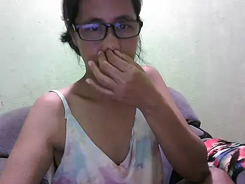 HotLadyPinay32 online show from 03/05/26, 10:23