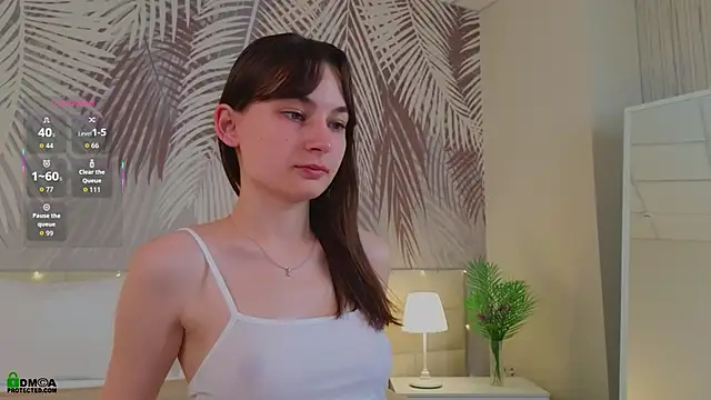 LolaPrise online show from 11/12/25, 01:54