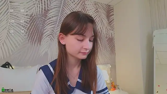 LolaPrise online show from 10/29/25, 01:37