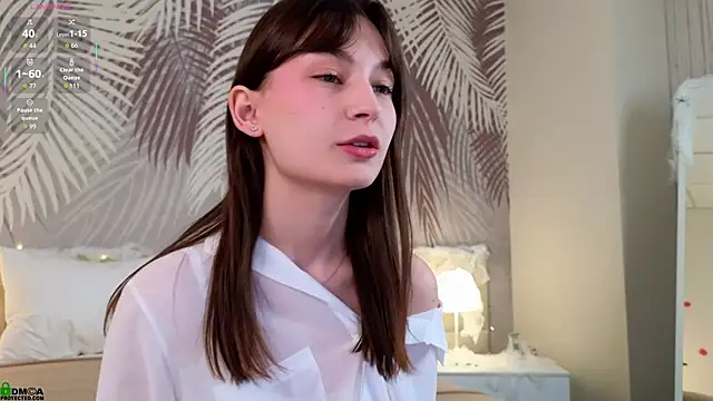 Snapshot of LolaPrise chatting on 10/20/25, 01:51 LolaPrise online show from 10/20/25, 01:51