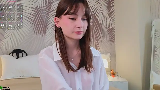 LolaPrise online show from 10/26/25, 01:39