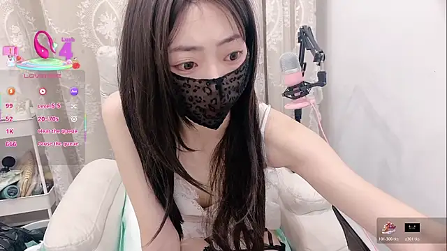 tuantuanle online show from 12/02/25, 01:02