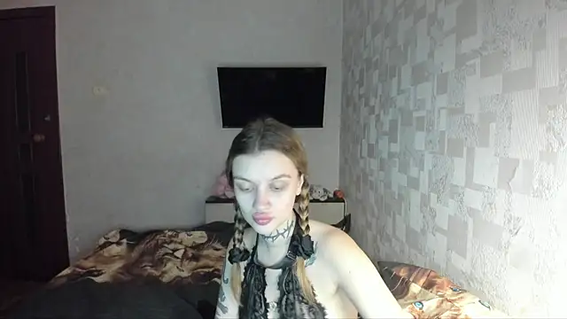 AlisTris online show from 11/05/25, 12:19