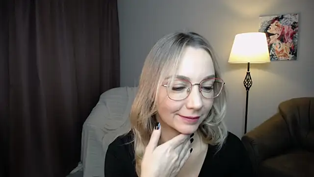 Snapshot of Ava_Elior chatting on 10/29/25, 10:03 Ava Elior online show from 10/29/25, 10:03