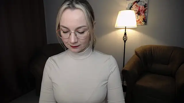 Ava Elior online show from 04/20/26, 11:35