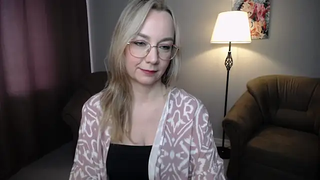 Ava Elior online show from 05/24/26, 10:48